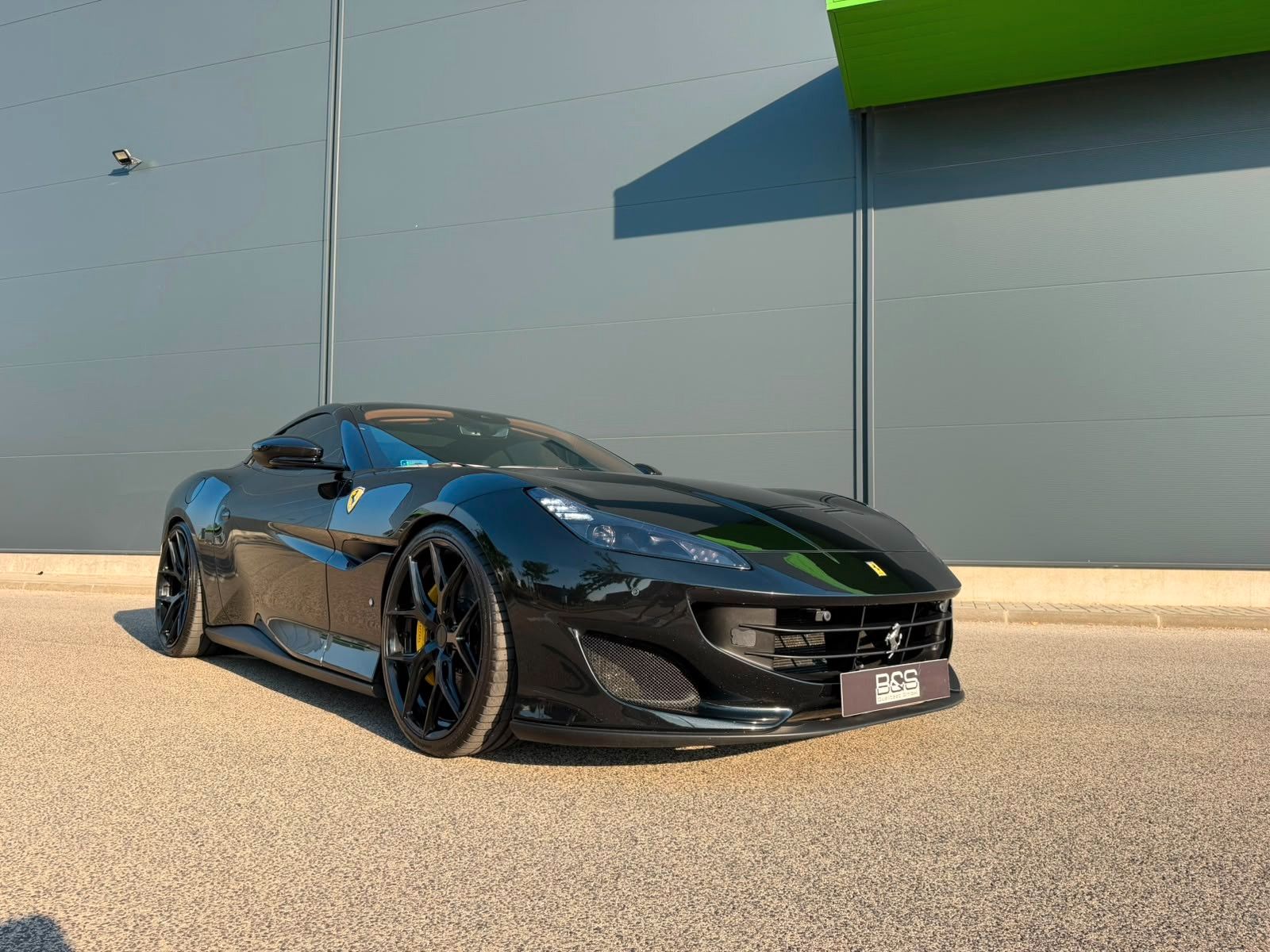 Fahrzeugabbildung Ferrari Portofino 3.9 T V8 DCT NOVITEC,VOSSEN,CAPRISTO