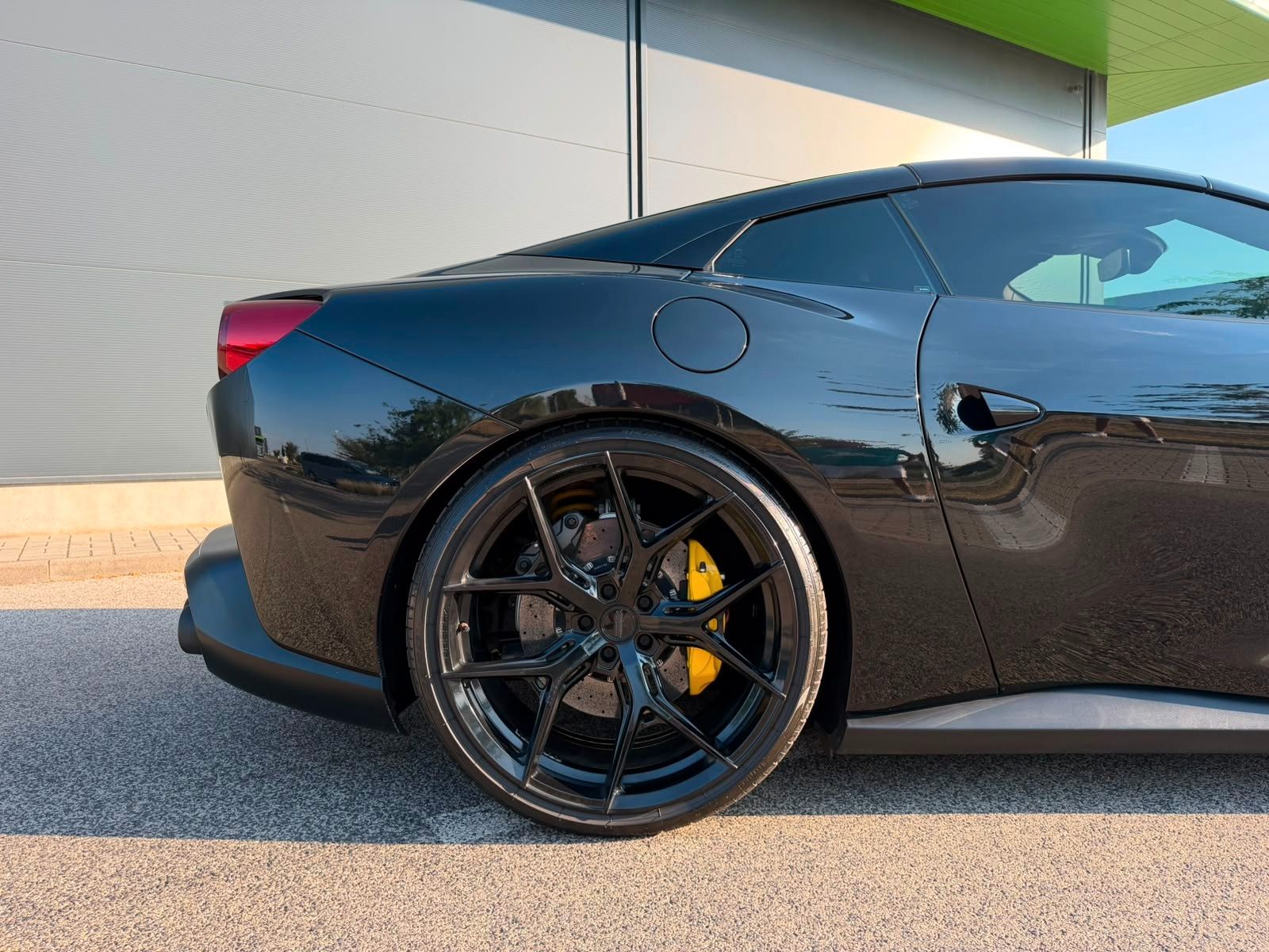 Fahrzeugabbildung Ferrari Portofino 3.9 T V8 DCT NOVITEC,VOSSEN,CAPRISTO