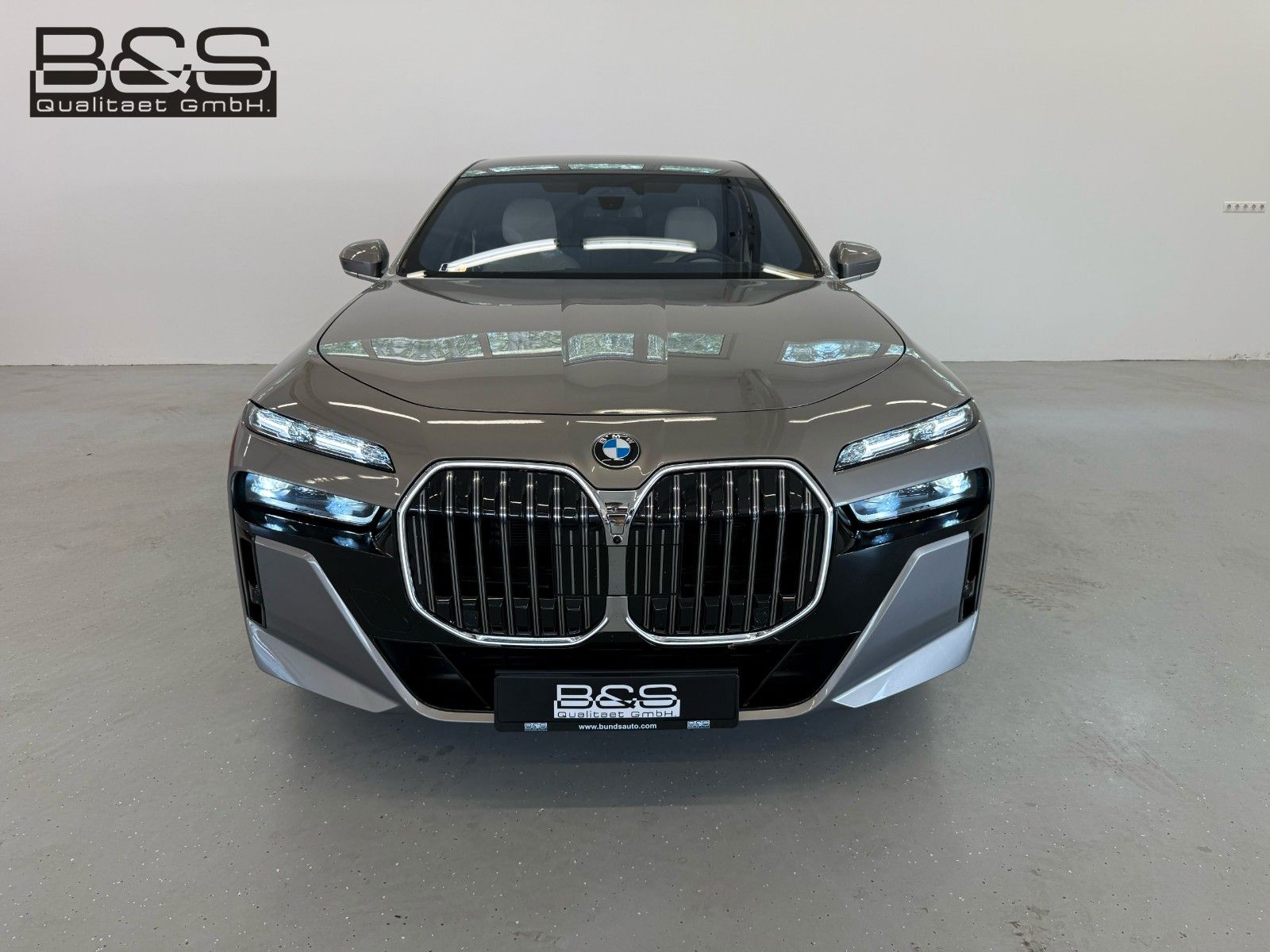 Fahrzeugabbildung BMW 740 7 740 d xDrive M Sport |Mwst.ausweisbar|VOLL