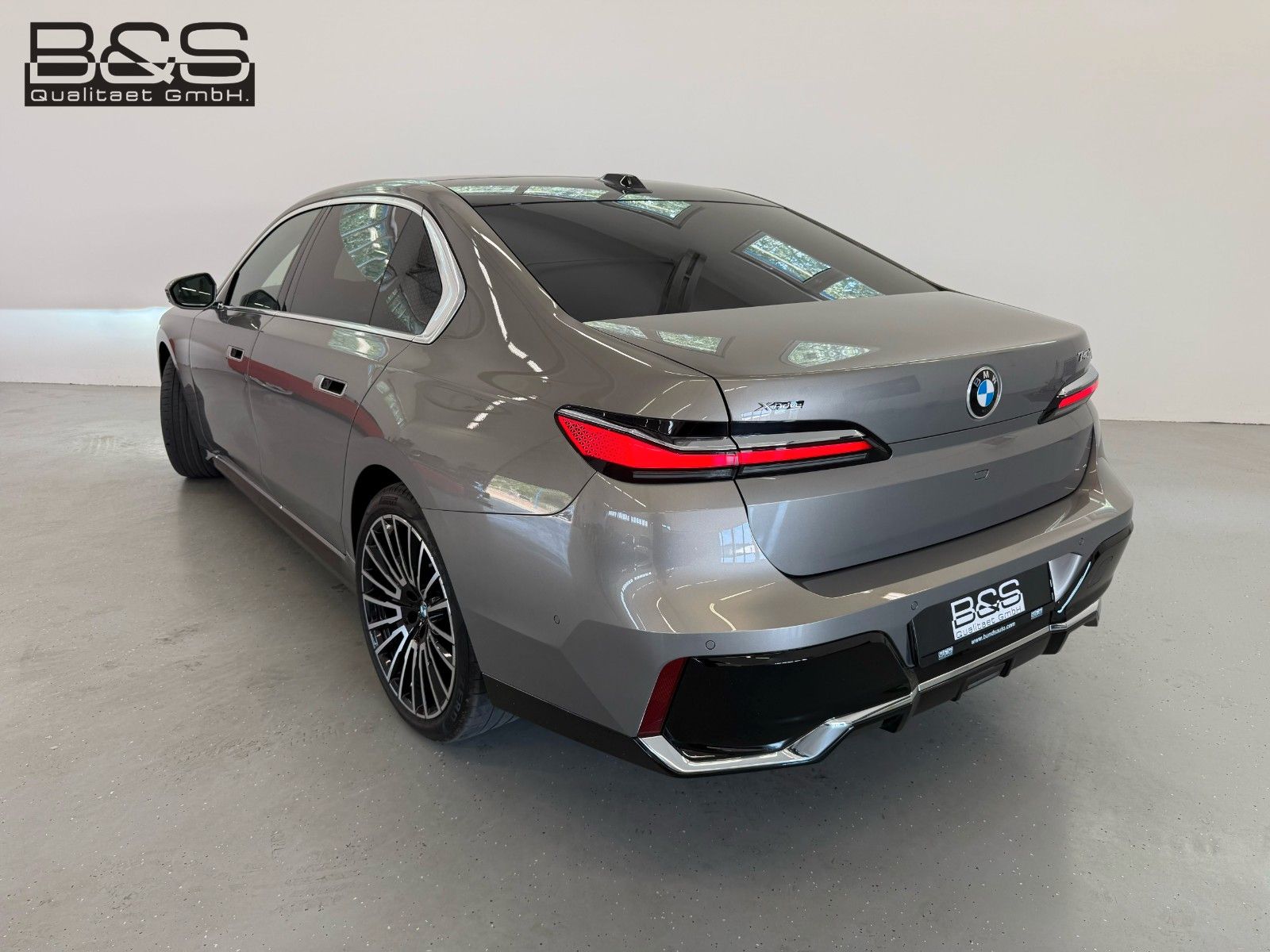 Fahrzeugabbildung BMW 740 7 740 d xDrive M Sport |Mwst.ausweisbar|VOLL