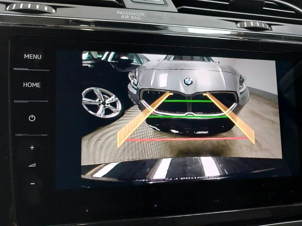 Fahrzeugabbildung Volkswagen Touran Comfortline DYNA.,AHK,7SITZ,DEUTSCHFZG