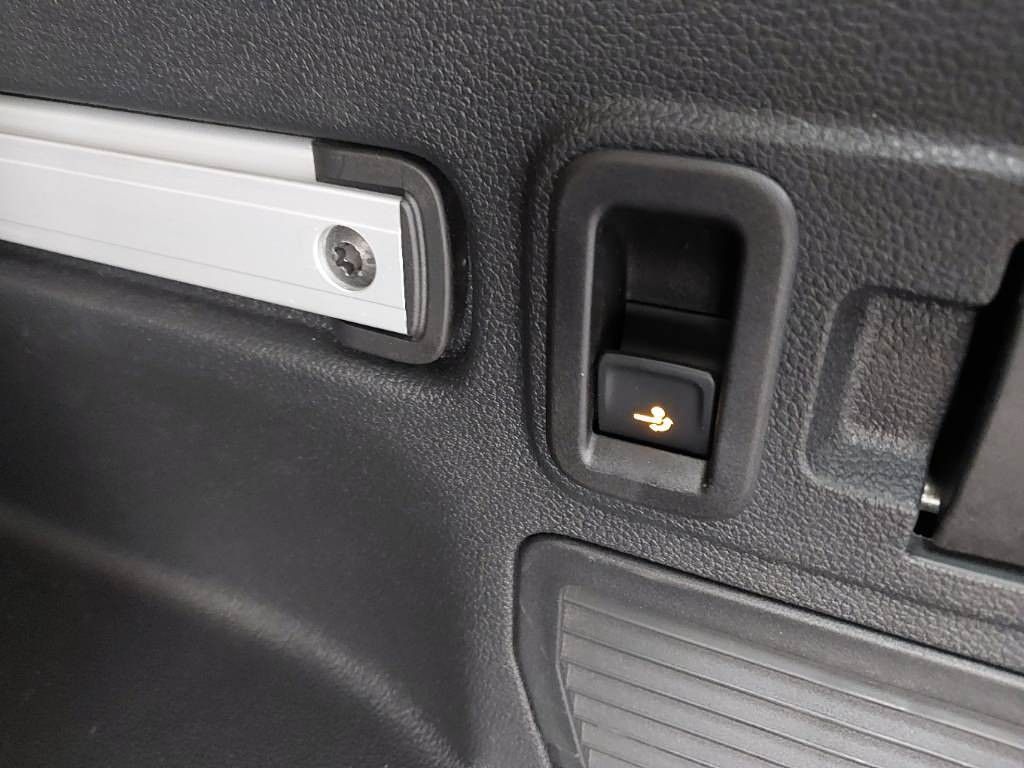 Fahrzeugabbildung Volkswagen Touran Comfortline DYNA.,AHK,7SITZ,DEUTSCHFZG