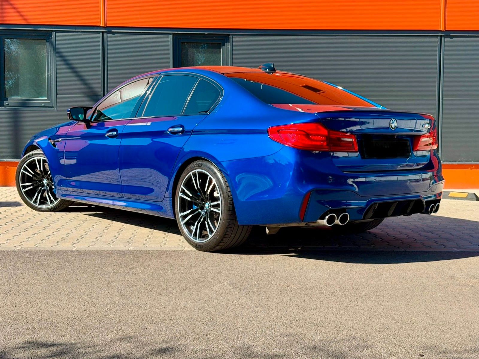 Fahrzeugabbildung BMW M5 Limousine |ACC|HUD|HARMAN|MASSAGE|360|SOFTCL|