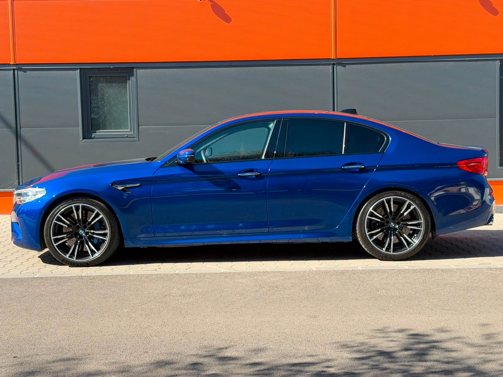 Fahrzeugabbildung BMW M5 Limousine |ACC|HUD|HARMAN|MASSAGE|360|SOFTCL|