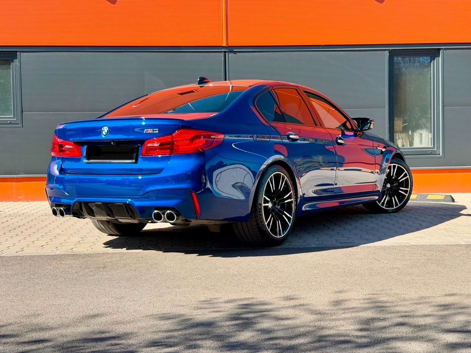 Fahrzeugabbildung BMW M5 Limousine |ACC|HUD|HARMAN|MASSAGE|360|SOFTCL|