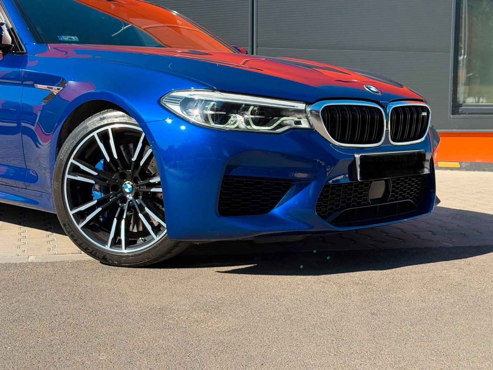 Fahrzeugabbildung BMW M5 Limousine |ACC|HUD|HARMAN|MASSAGE|360|SOFTCL|
