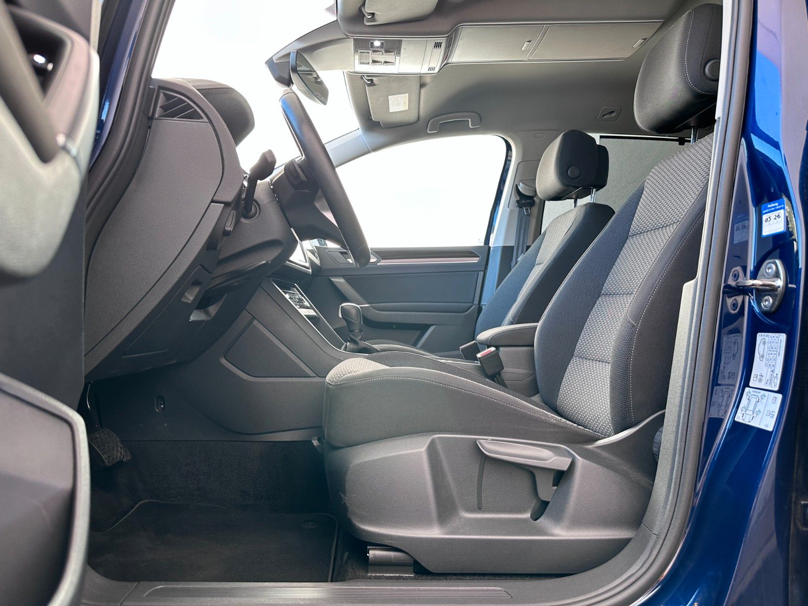 Fahrzeugabbildung Volkswagen Touran Comfortline 7 Sitz|DYNAUDIO|DEUTSCHES FZG