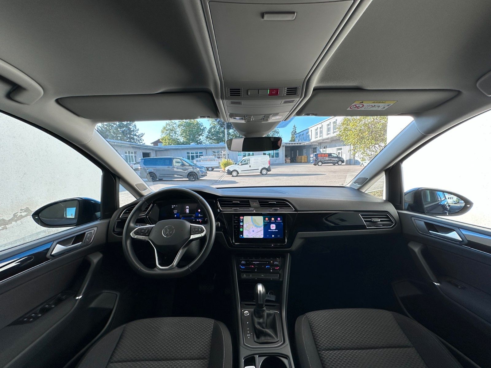 Fahrzeugabbildung Volkswagen Touran Comfortline 7 Sitz|DYNAUDIO|DEUTSCHES FZG