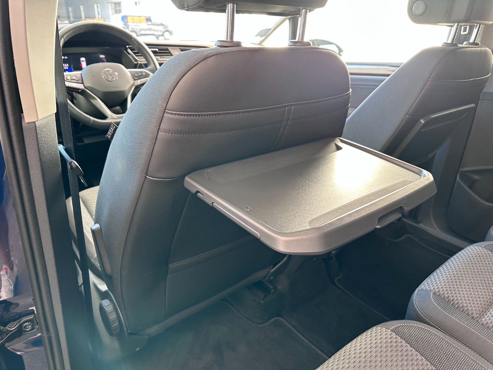 Fahrzeugabbildung Volkswagen Touran Comfortline 7 Sitz|DYNAUDIO|DEUTSCHES FZG