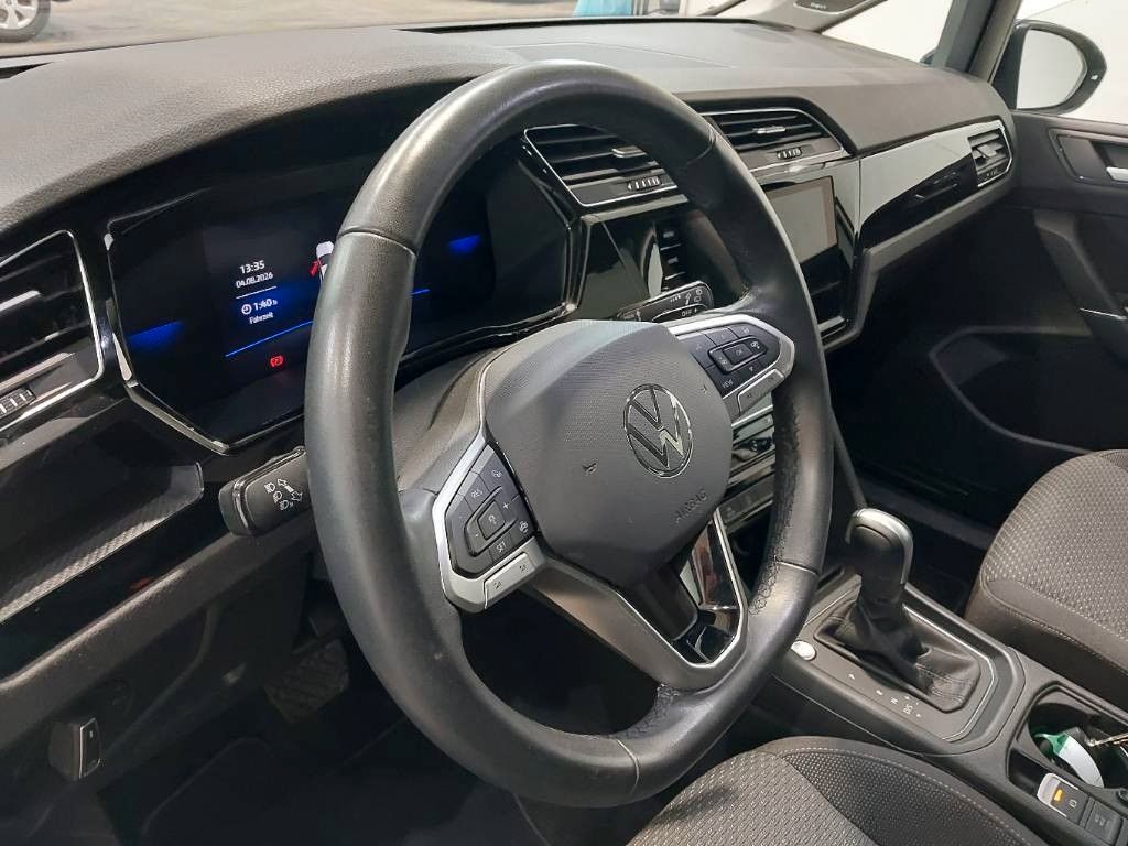 Fahrzeugabbildung Volkswagen Touran Comfortline 7 Sitz|DYNAUDIO|DEUTSCHES FZG