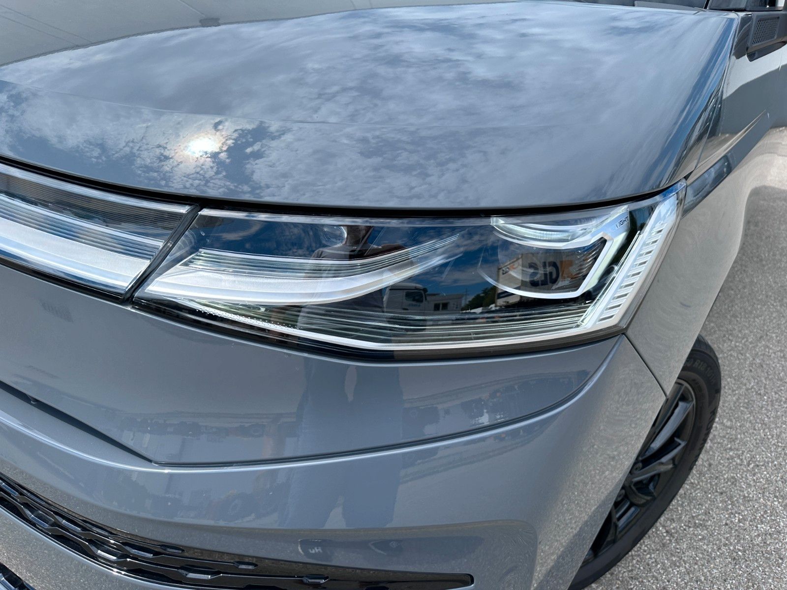 Fahrzeugabbildung Volkswagen T7 Multivan Edition Lang|Deutsch Fzg|UNFALLFREI