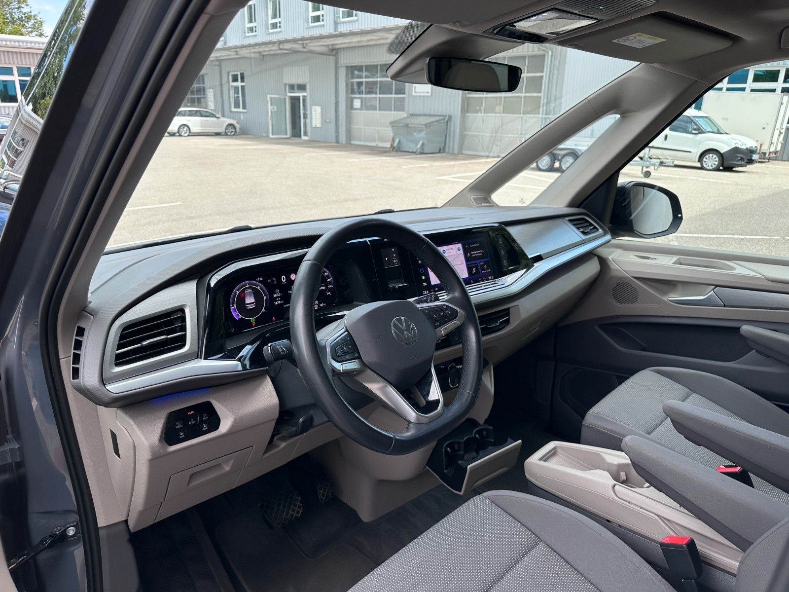 Fahrzeugabbildung Volkswagen T7 Multivan Edition Lang|Deutsch Fzg|UNFALLFREI