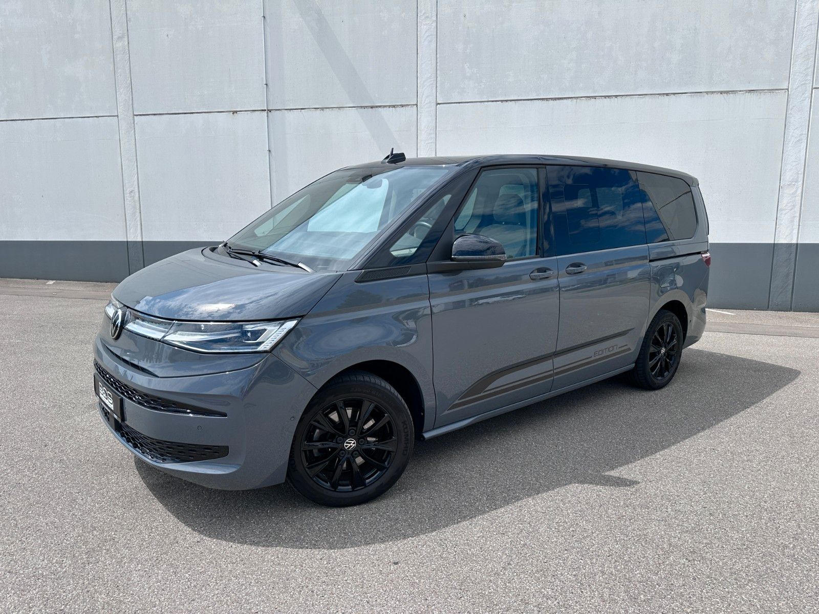 Fahrzeugabbildung Volkswagen T7 Multivan Edition Lang|Deutsch Fzg|UNFALLFREI