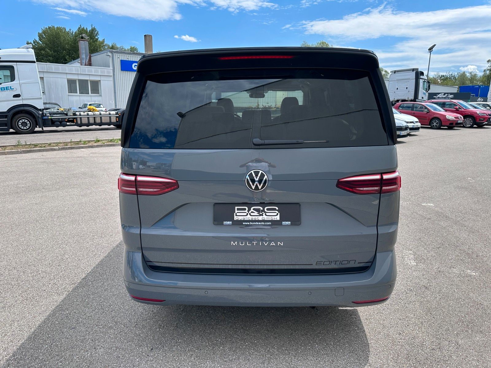 Fahrzeugabbildung Volkswagen T7 Multivan Edition Lang|Deutsch Fzg|UNFALLFREI