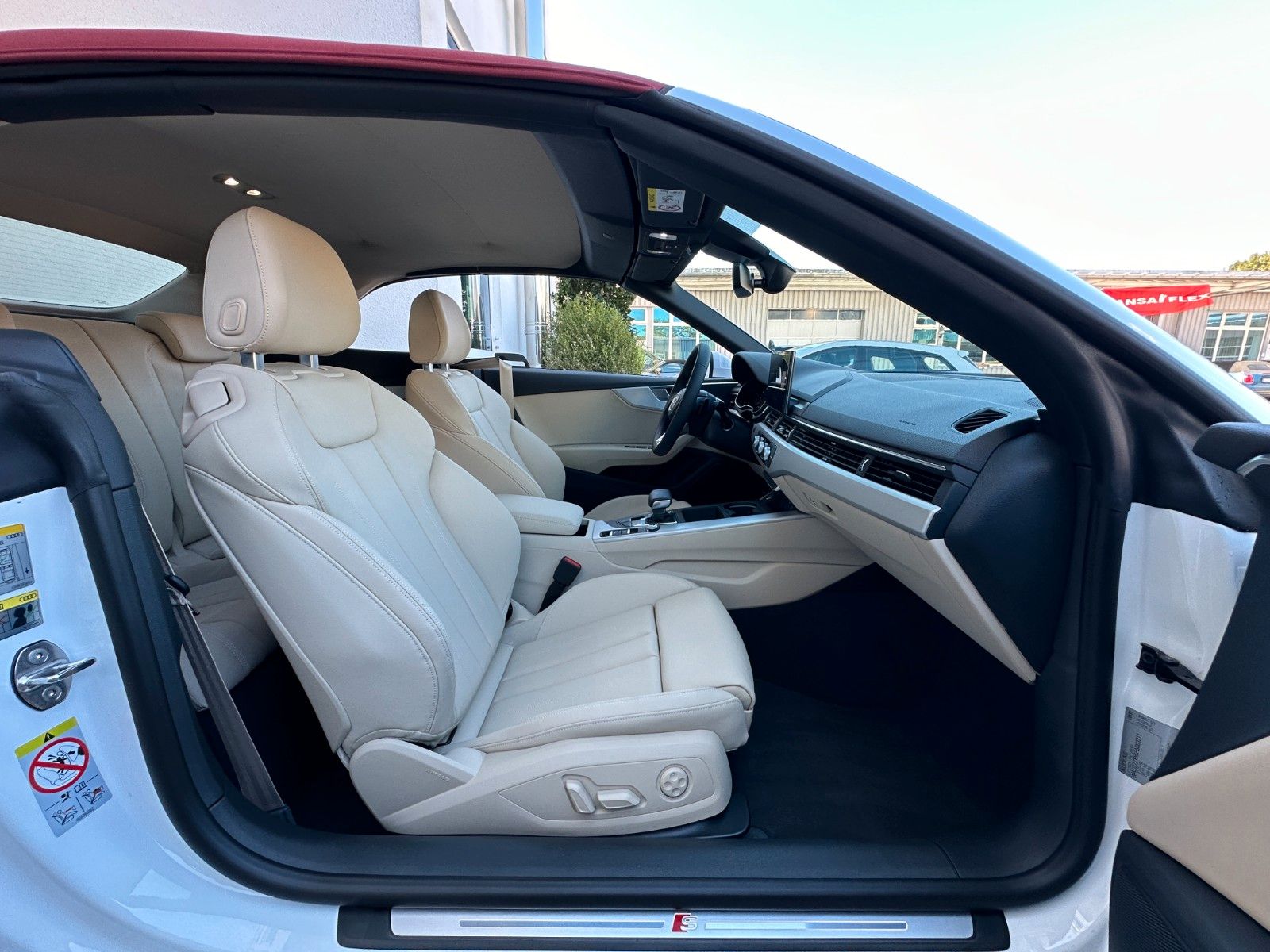 Fahrzeugabbildung Audi A5 Cabriolet 40 TFSI S line