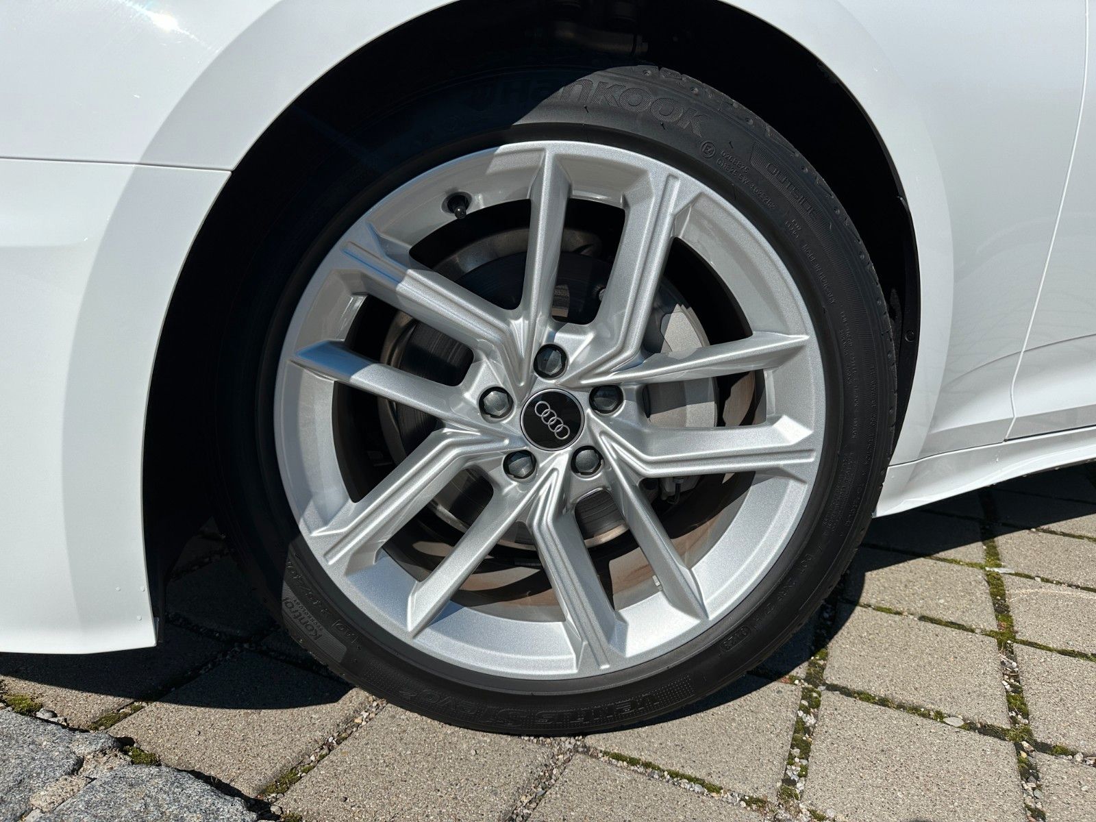 Fahrzeugabbildung Audi A5 Cabriolet 40 TFSI S line