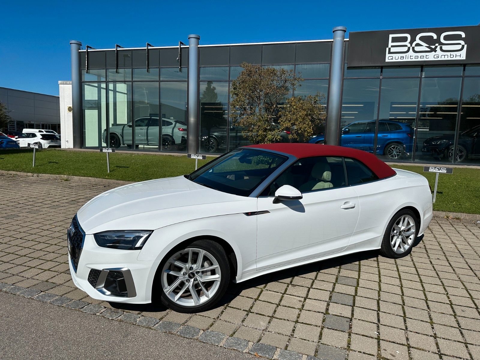 Fahrzeugabbildung Audi A5 Cabriolet 40 TFSI S line
