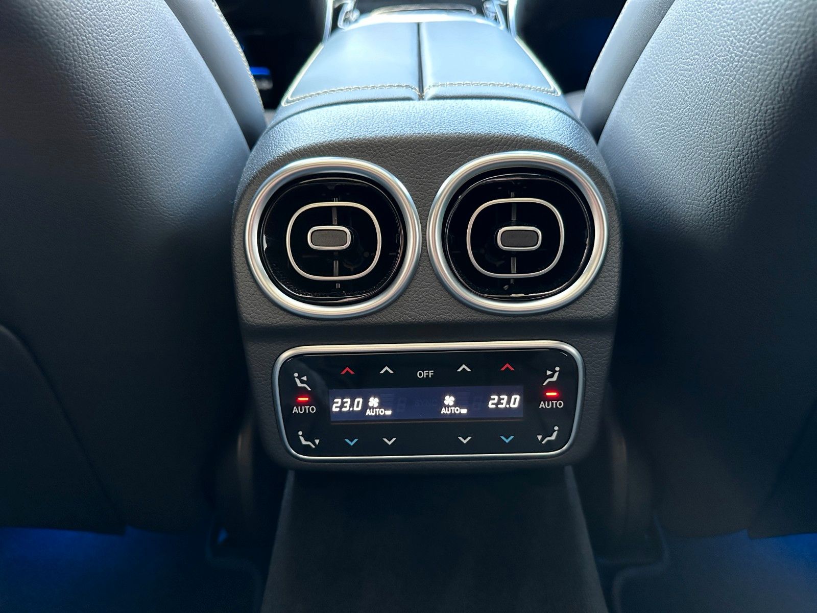 Fahrzeugabbildung Mercedes-Benz C 43 AMG 4Matic DISTR,HUD,PANO,BURM,360,Usw