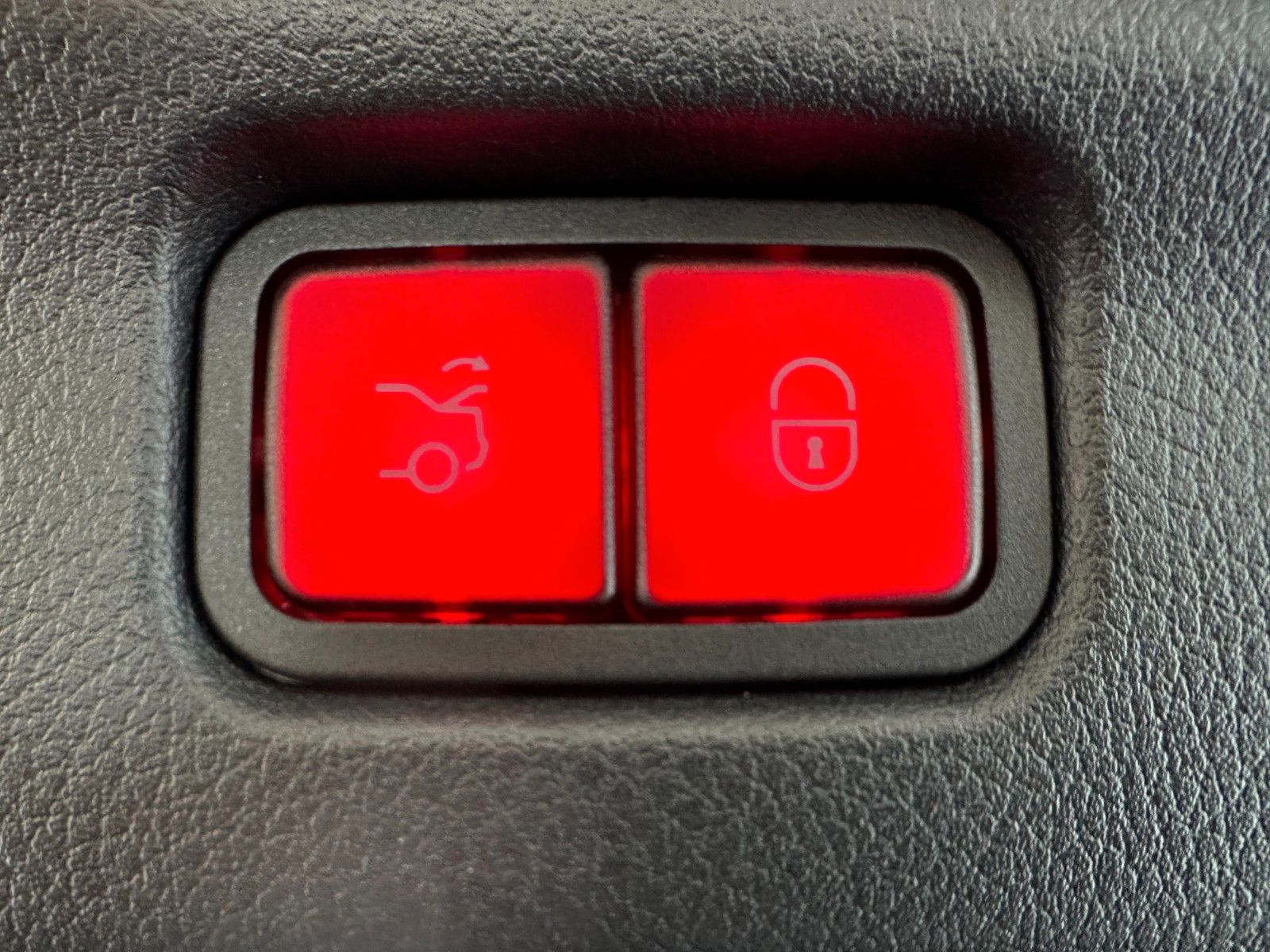 Fahrzeugabbildung Mercedes-Benz C 43 AMG 4Matic DISTR,HUD,PANO,BURM,360,Usw
