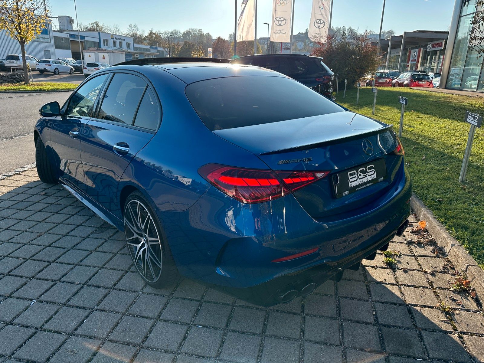 Fahrzeugabbildung Mercedes-Benz C 43 AMG 4Matic DISTR,HUD,PANO,BURM,360,Usw