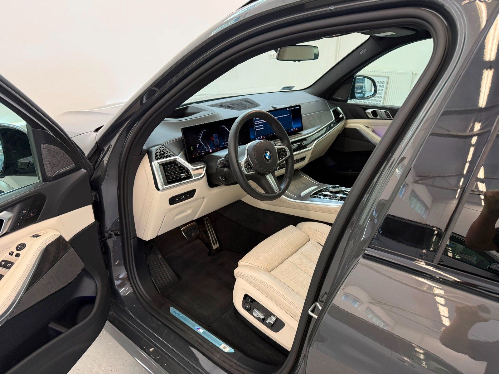 Fahrzeugabbildung BMW X5 30 d xDrive M Sport |ACC|LUFT| MWST AUSW.|