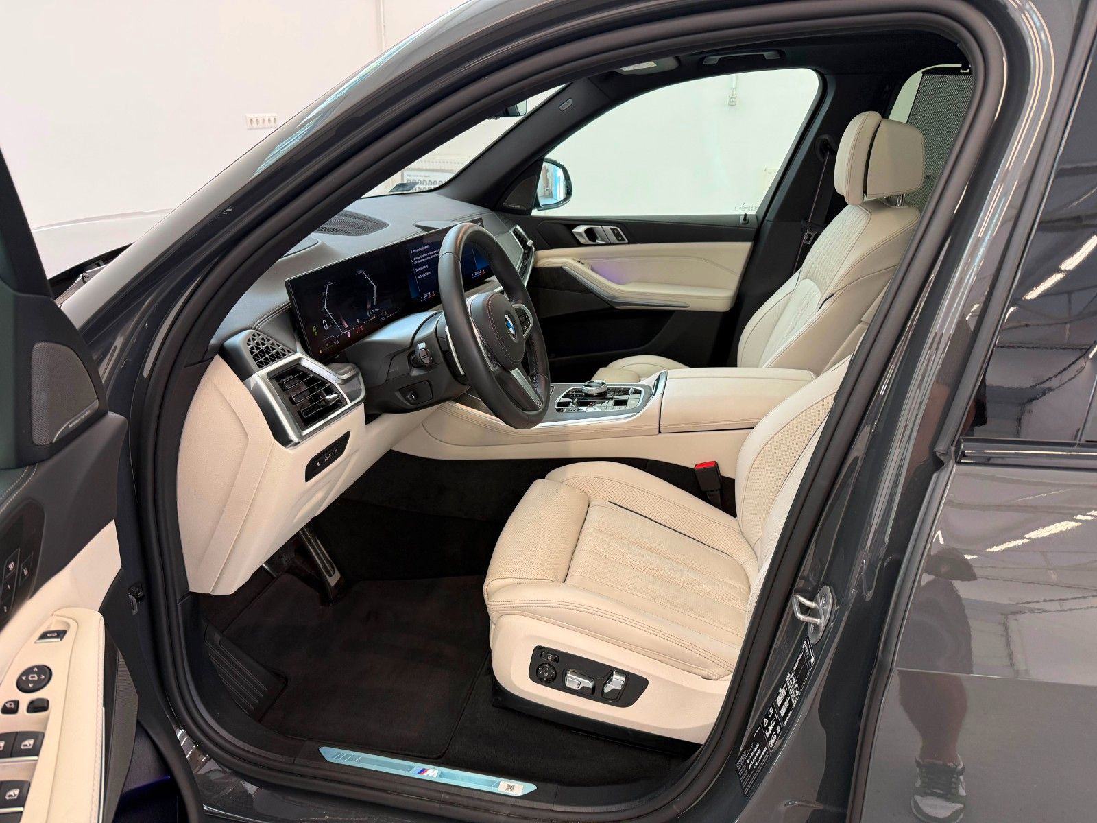 Fahrzeugabbildung BMW X5 30 d xDrive M Sport |ACC|LUFT| MWST AUSW.|