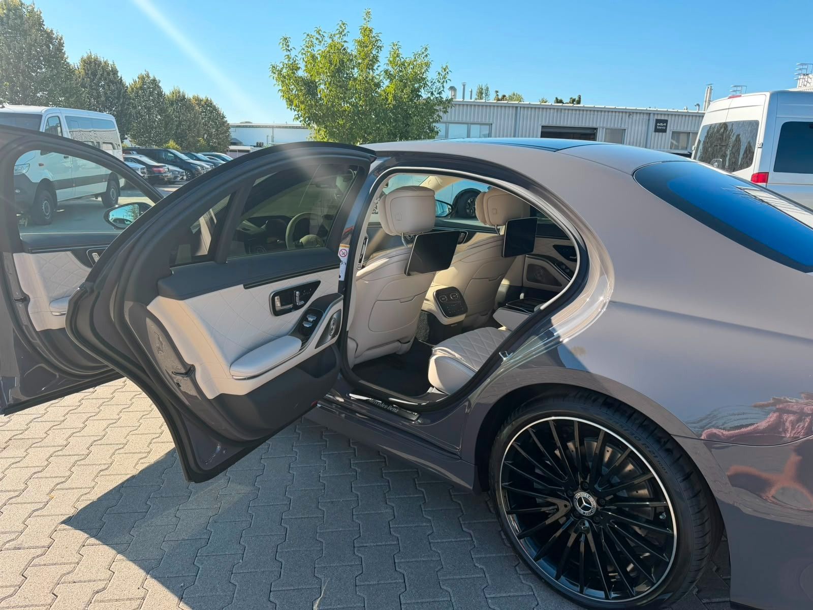 Fahrzeugabbildung Mercedes-Benz S 450d 4M Lang FACELIFT,AMG Line PLUS,FOND ENT