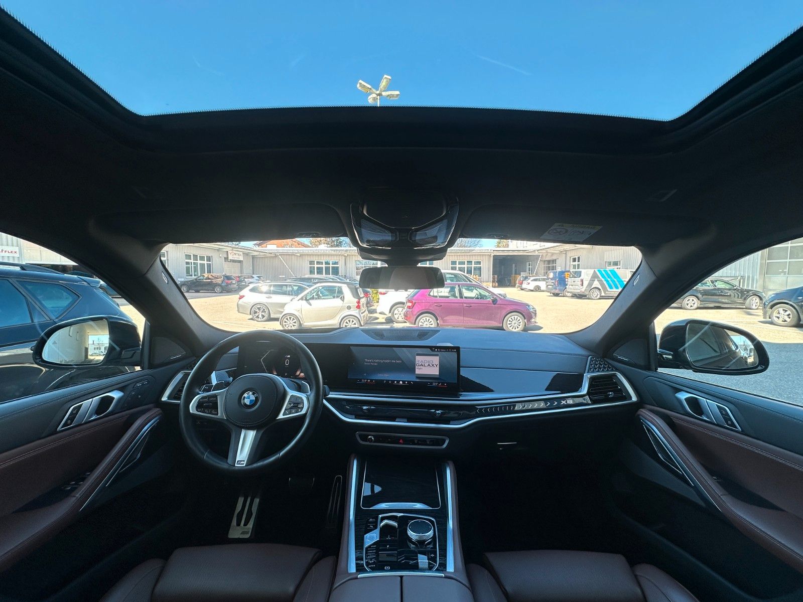 Fahrzeugabbildung BMW X6 30d xDrive MSport ACC,HUD,PANO,H&K,LUFT,Uws
