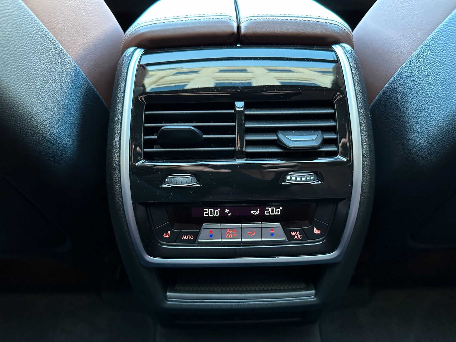 Fahrzeugabbildung BMW X6 30d xDrive MSport ACC,HUD,PANO,H&K,LUFT,Uws