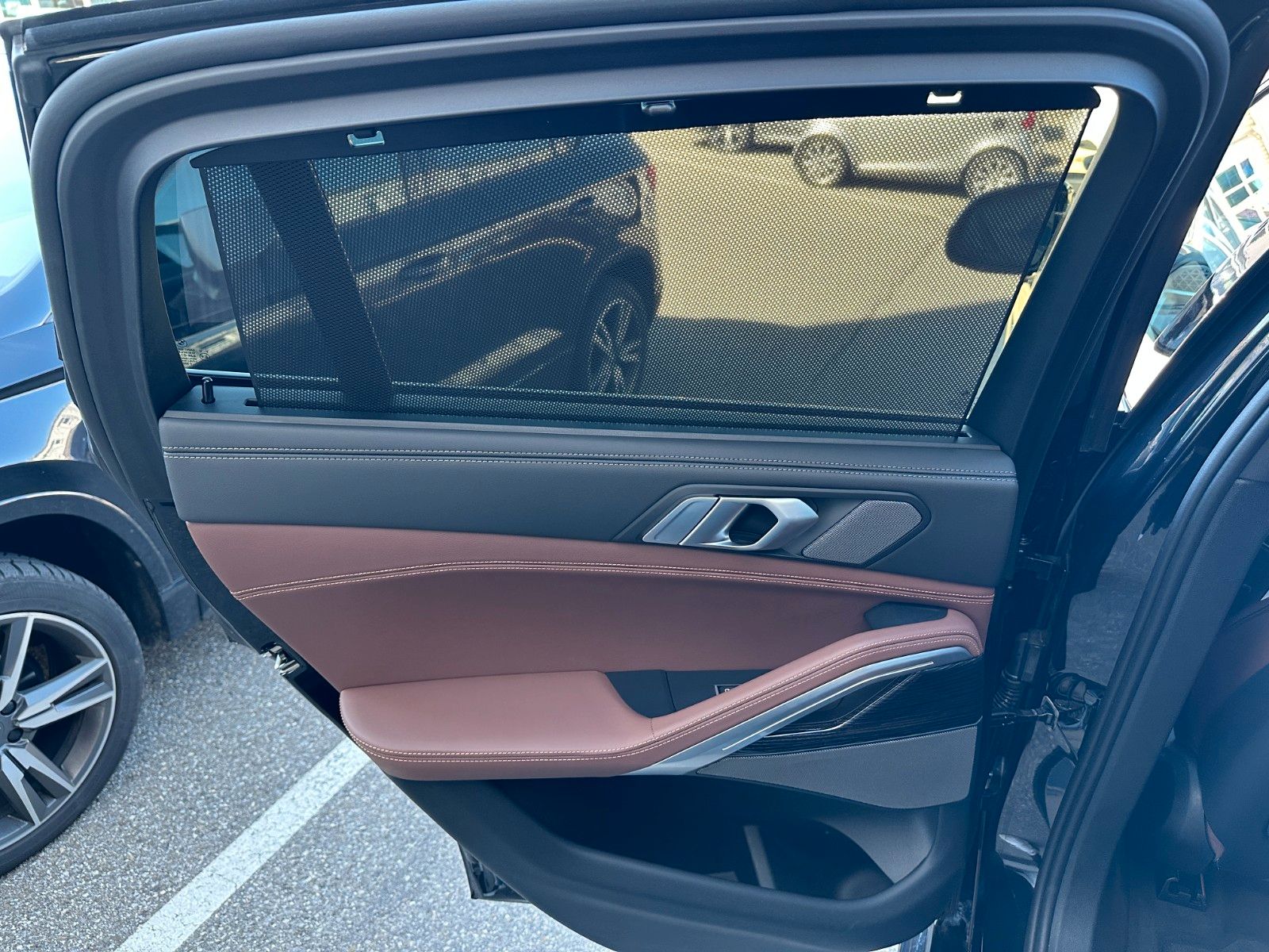 Fahrzeugabbildung BMW X6 30d xDrive MSport ACC,HUD,PANO,H&K,LUFT,Uws