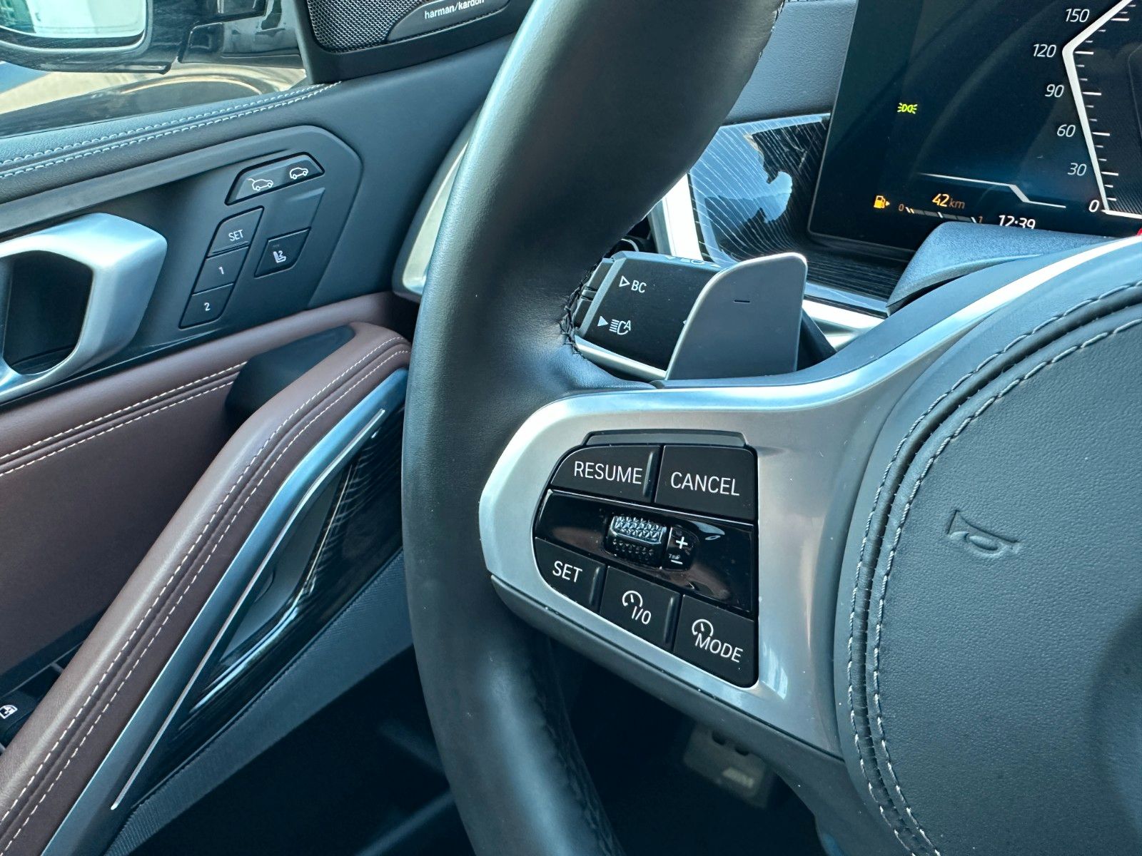 Fahrzeugabbildung BMW X6 30d xDrive MSport ACC,HUD,PANO,H&K,LUFT,Uws