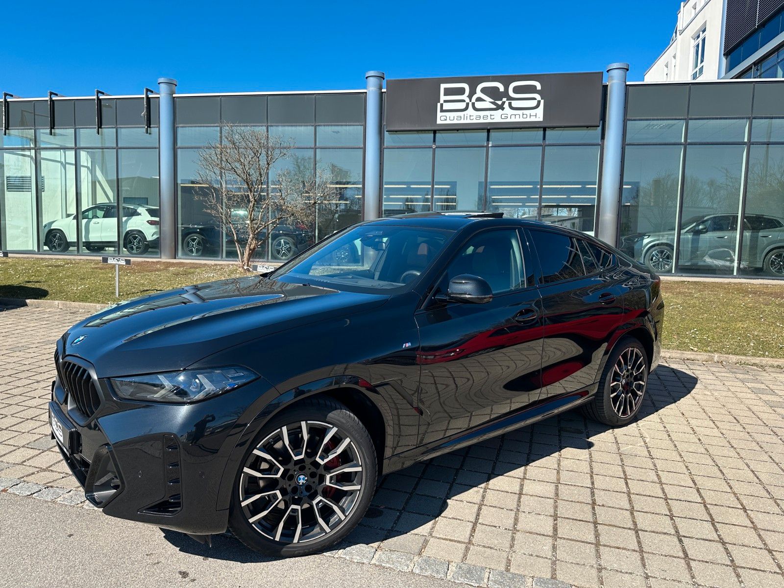 Fahrzeugabbildung BMW X6 30d xDrive MSport ACC,HUD,PANO,H&K,LUFT,Uws