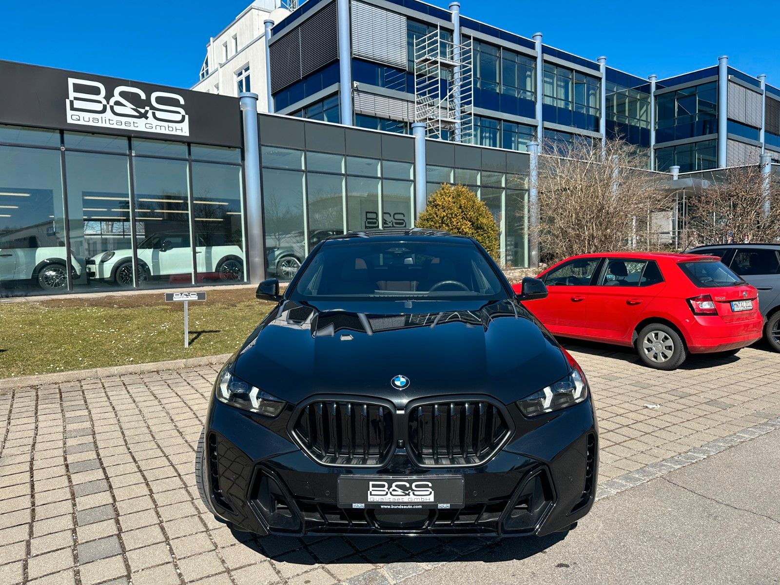 Fahrzeugabbildung BMW X6 30d xDrive MSport ACC,HUD,PANO,H&K,LUFT,Uws