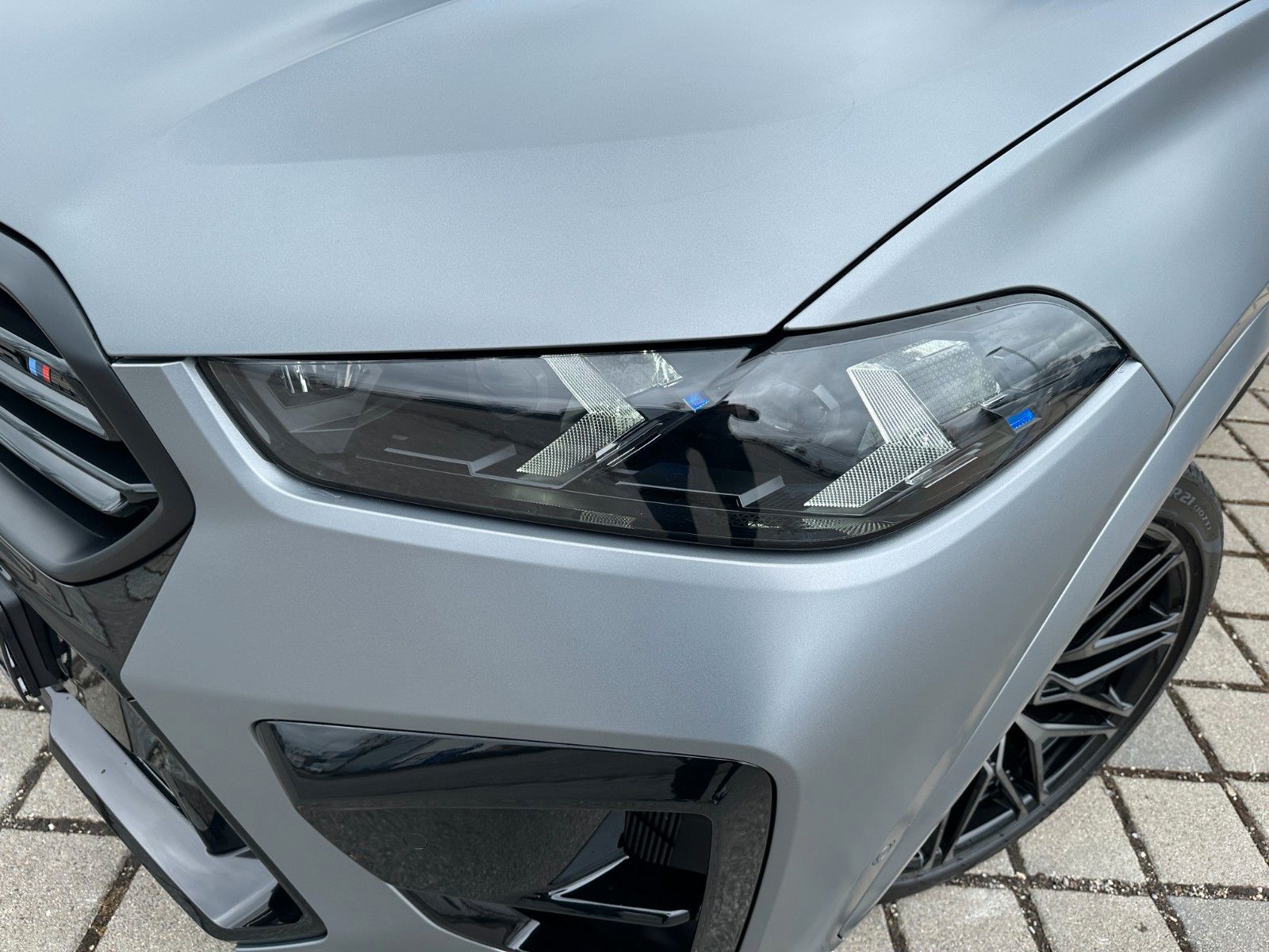 Fahrzeugabbildung BMW X6 M Competition ACC,HUD,PANO,B&W,SOFTCL,22",360