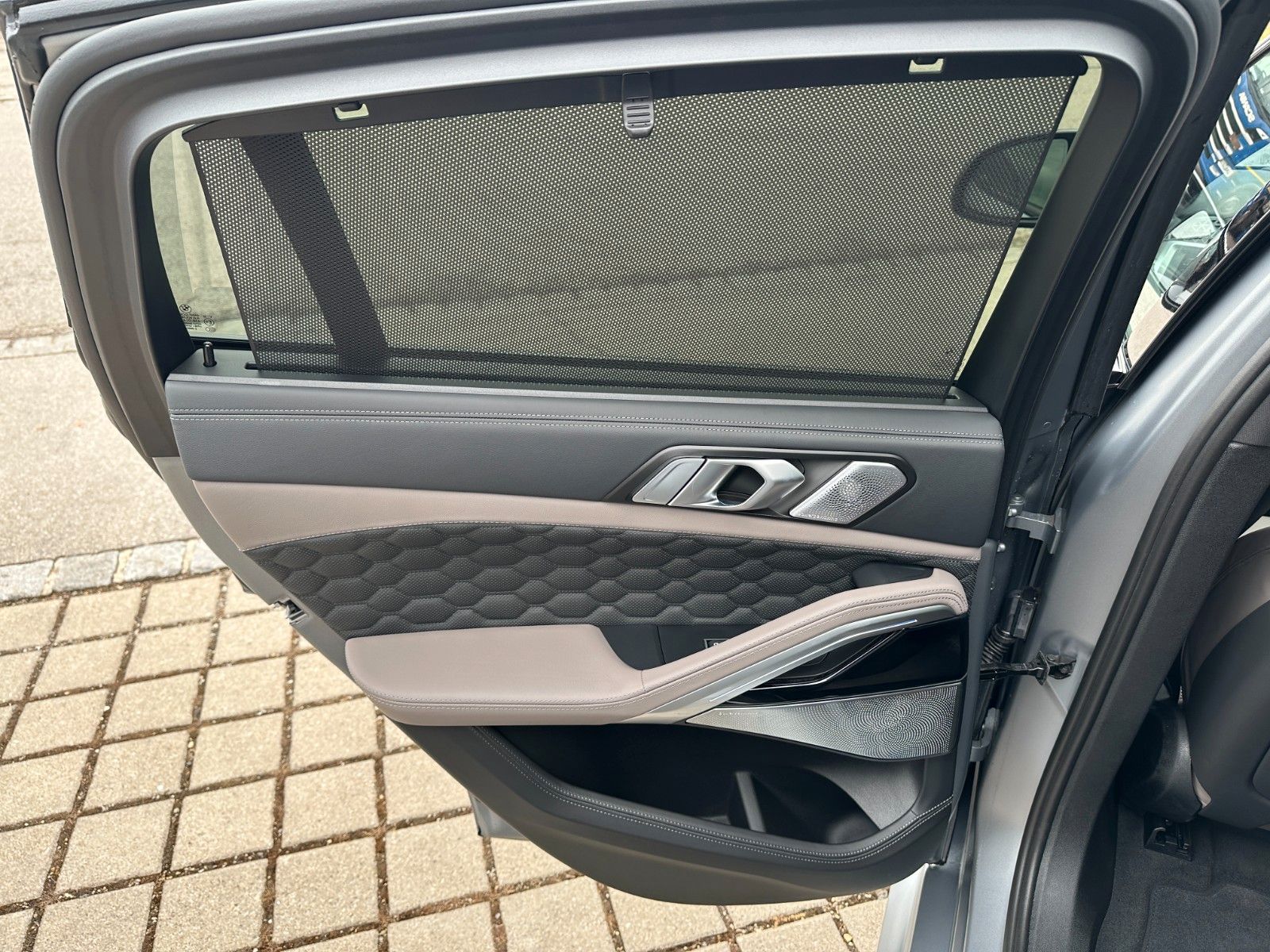 Fahrzeugabbildung BMW X6 M Competition ACC,HUD,PANO,B&W,SOFTCL,22",360