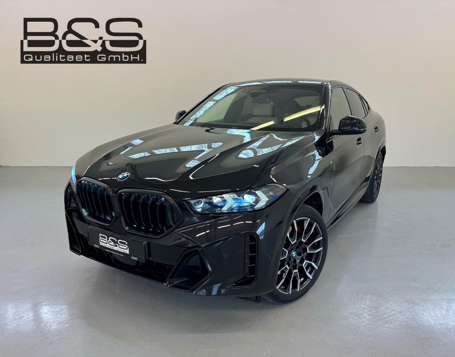 Fahrzeugabbildung BMW X6 30d xDrive MSport ACC,HUD,PANO,HARMAN,LUFT...