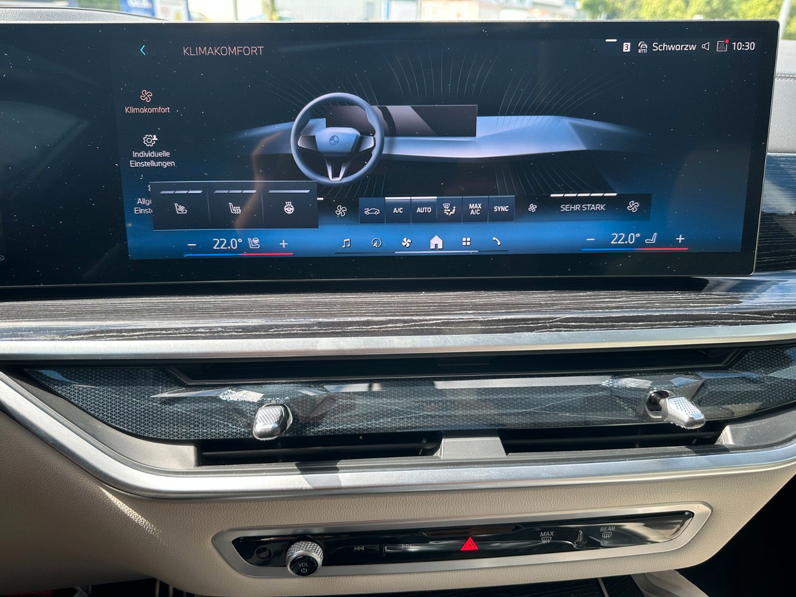 Fahrzeugabbildung BMW X6 30d xDrive MSport ACC,HUD,PANO,HARMAN,LUFT...