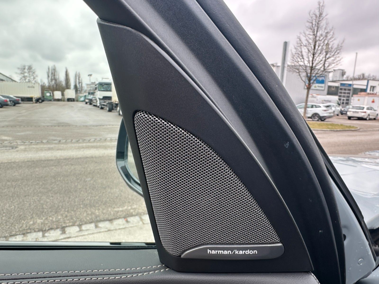 Fahrzeugabbildung BMW X5 50e xDrive MSport ACC,HUD,PANO,HARMAN,LUFT