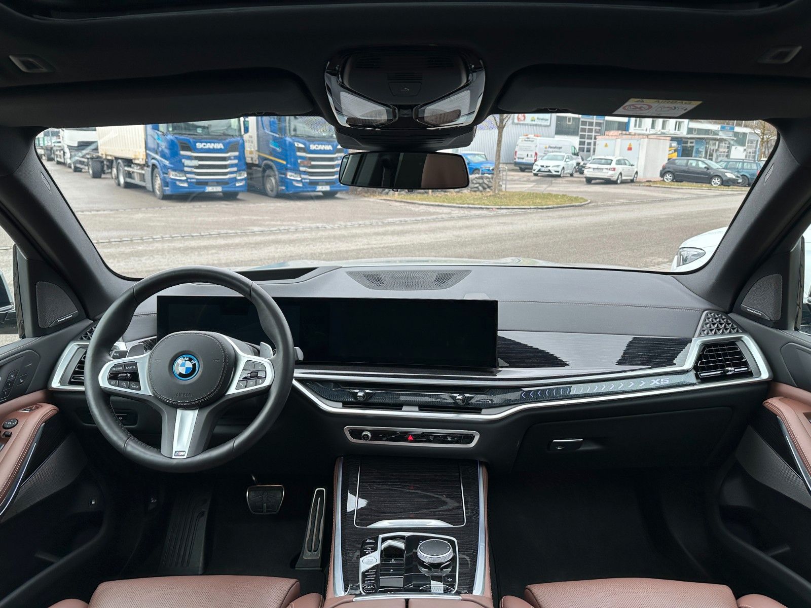 Fahrzeugabbildung BMW X5 50e xDrive MSport ACC,HUD,PANO,HARMAN,LUFT