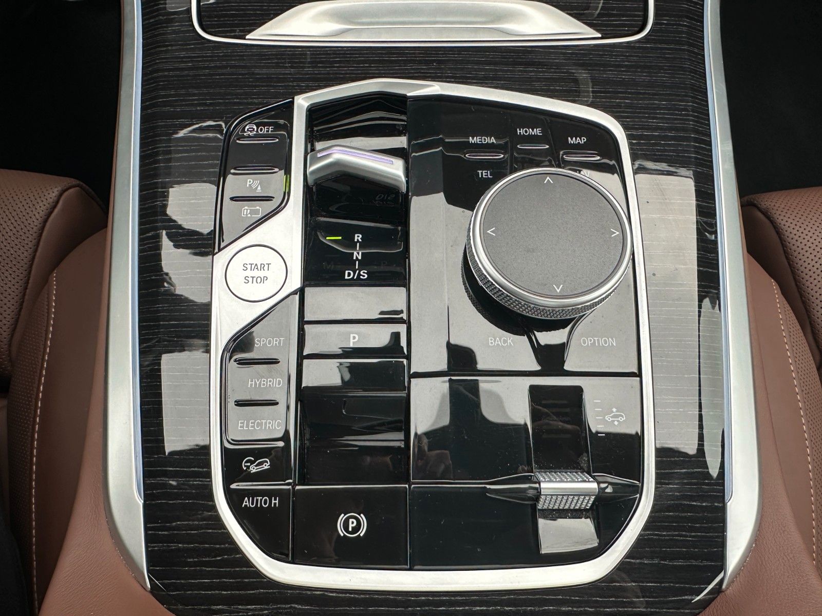 Fahrzeugabbildung BMW X5 50e xDrive MSport ACC,HUD,PANO,HARMAN,LUFT