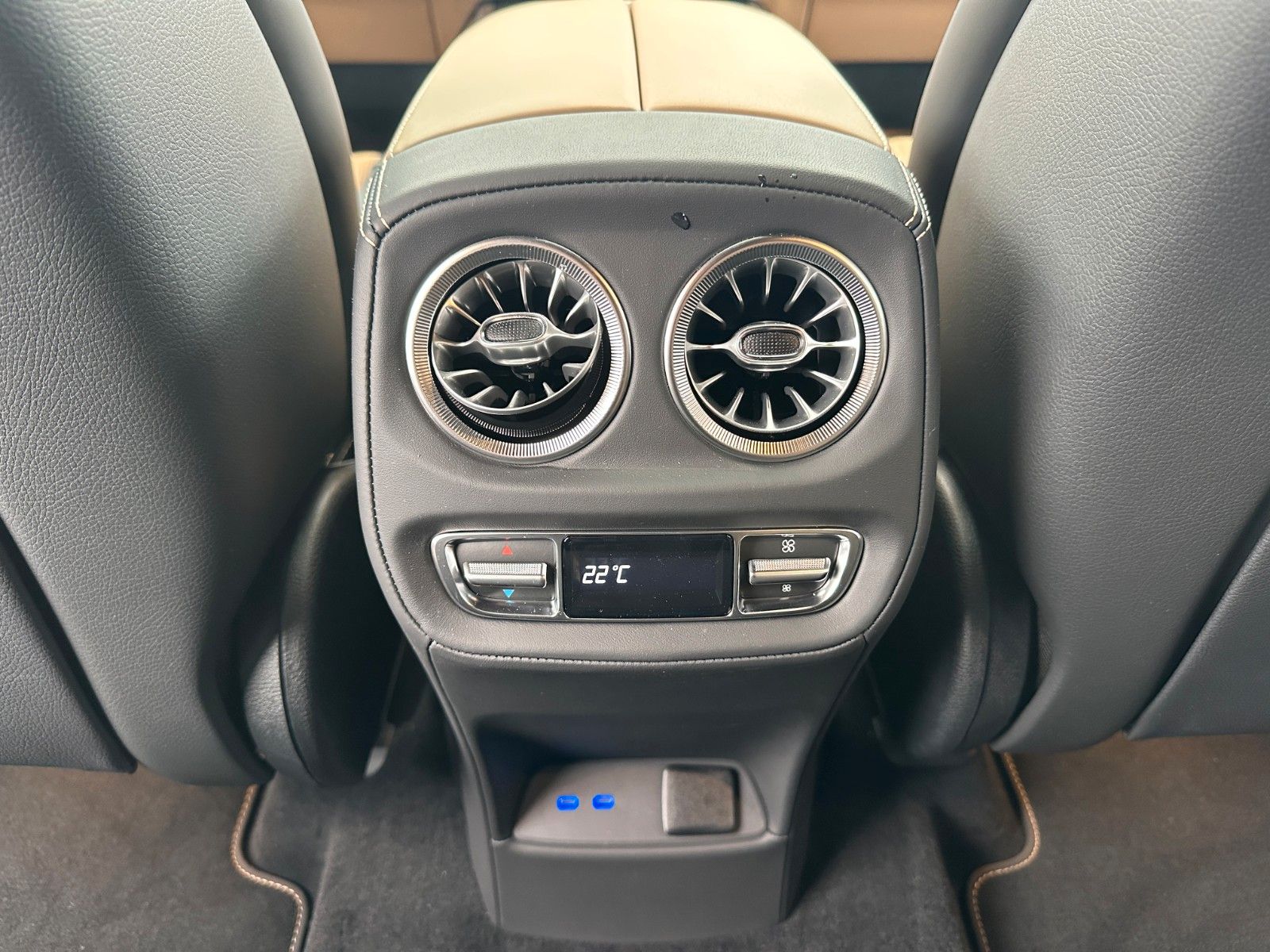 Fahrzeugabbildung Mercedes-Benz G 63 AMG Manufakt,Prem Pl,Burm,Standheiz,Facel.