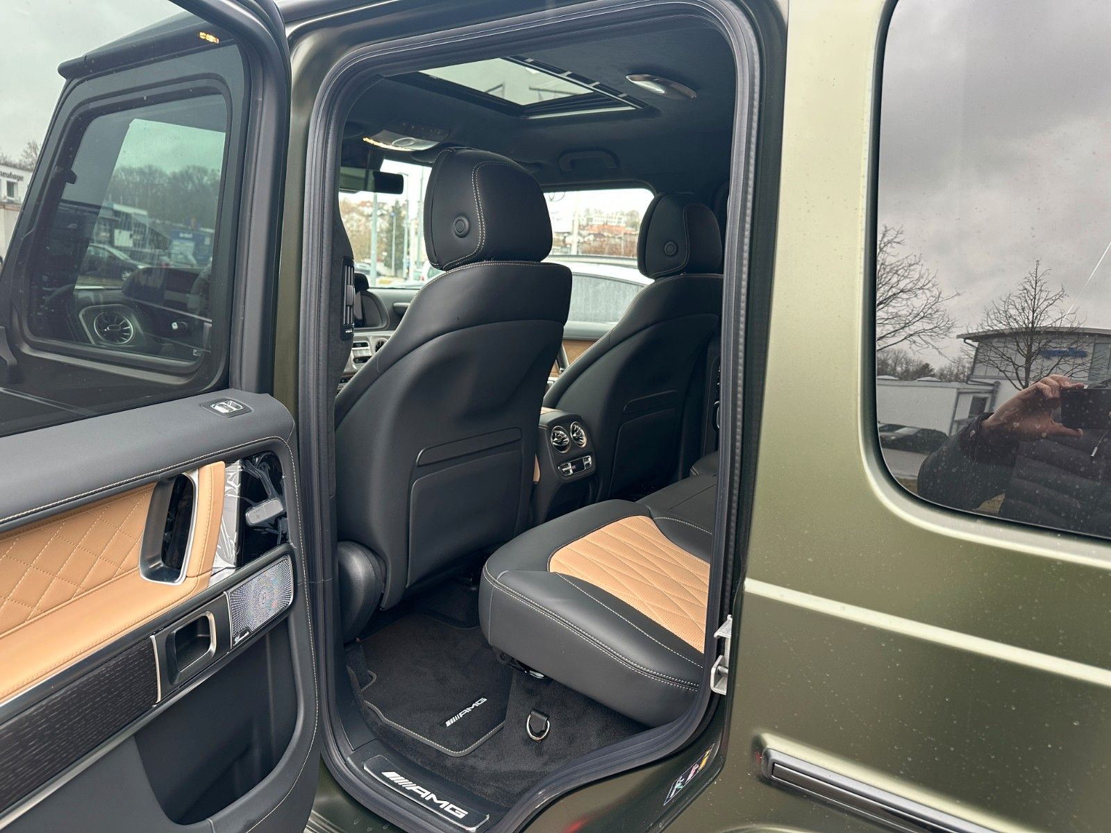 Fahrzeugabbildung Mercedes-Benz G 63 AMG Manufakt,Prem Pl,Burm,Standheiz,Facel.