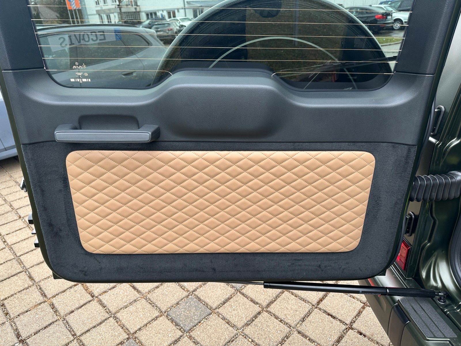 Fahrzeugabbildung Mercedes-Benz G 63 AMG Manufakt,Prem Pl,Burm,Standheiz,Facel.