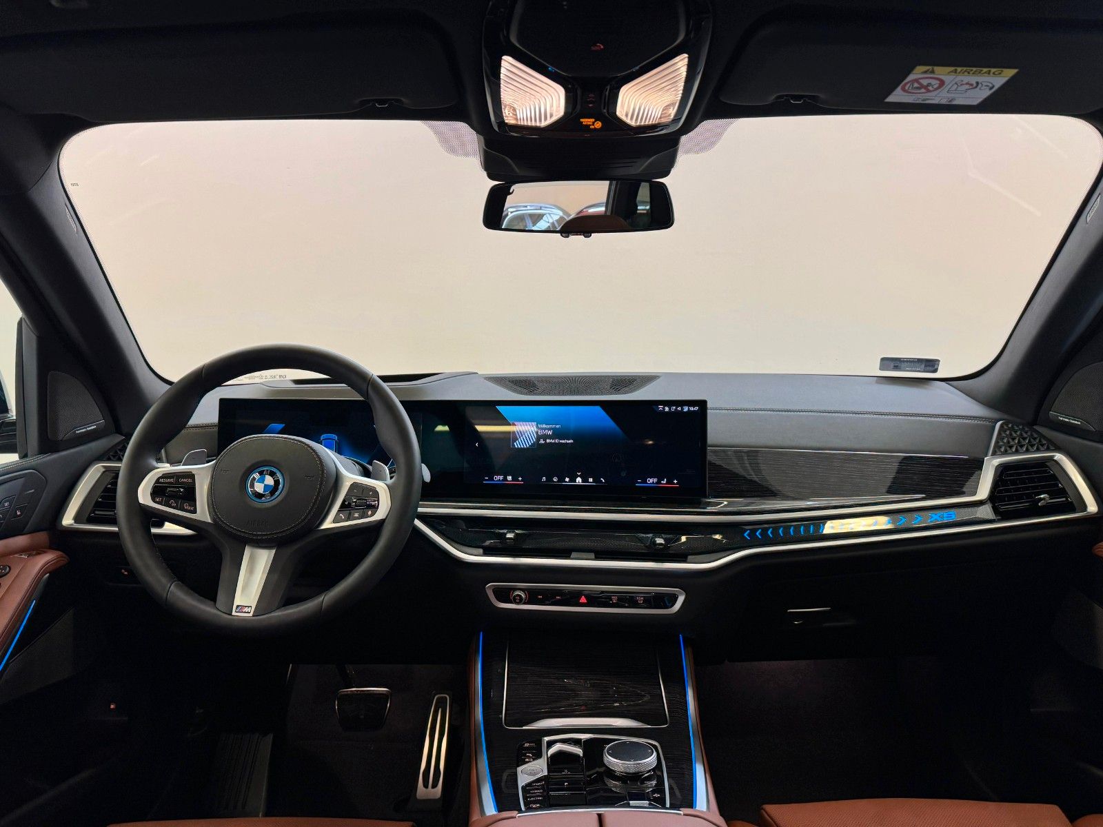 Fahrzeugabbildung BMW X5 50e xDrive MSport ACC,HUD,PANO,HARMAN,LUFT.