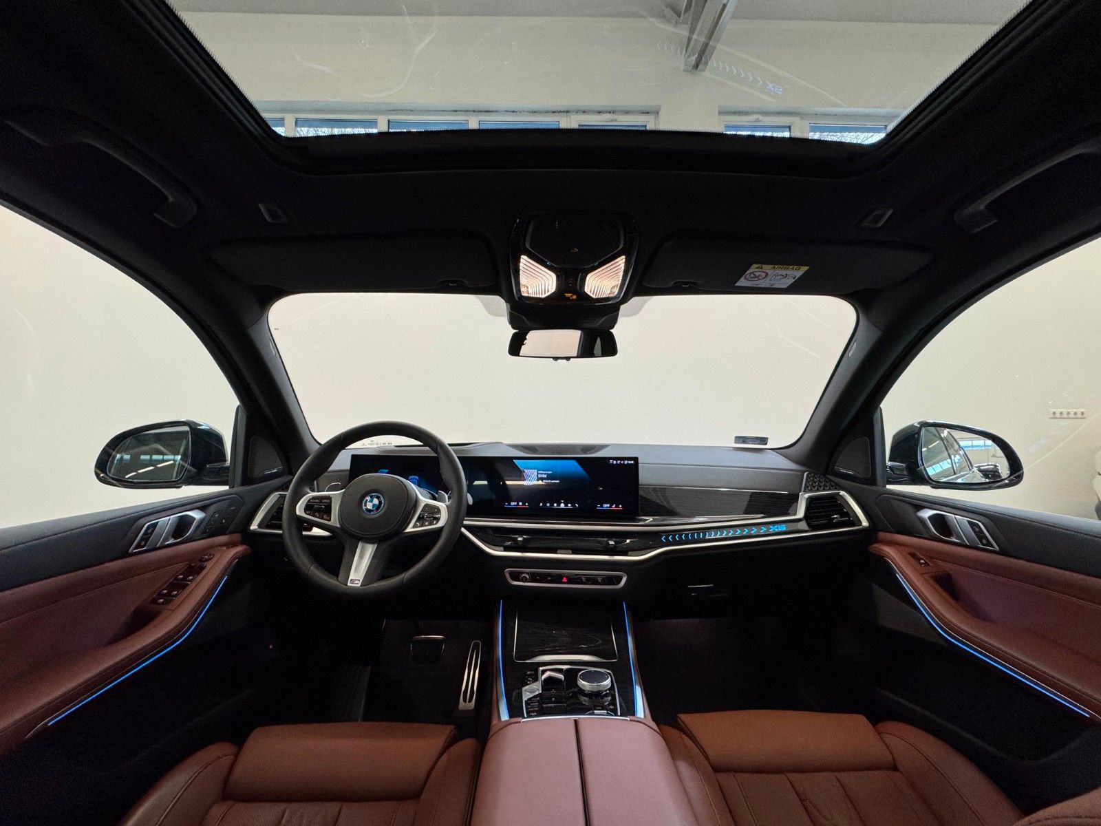 Fahrzeugabbildung BMW X5 50e xDrive MSport ACC,HUD,PANO,HARMAN,LUFT.