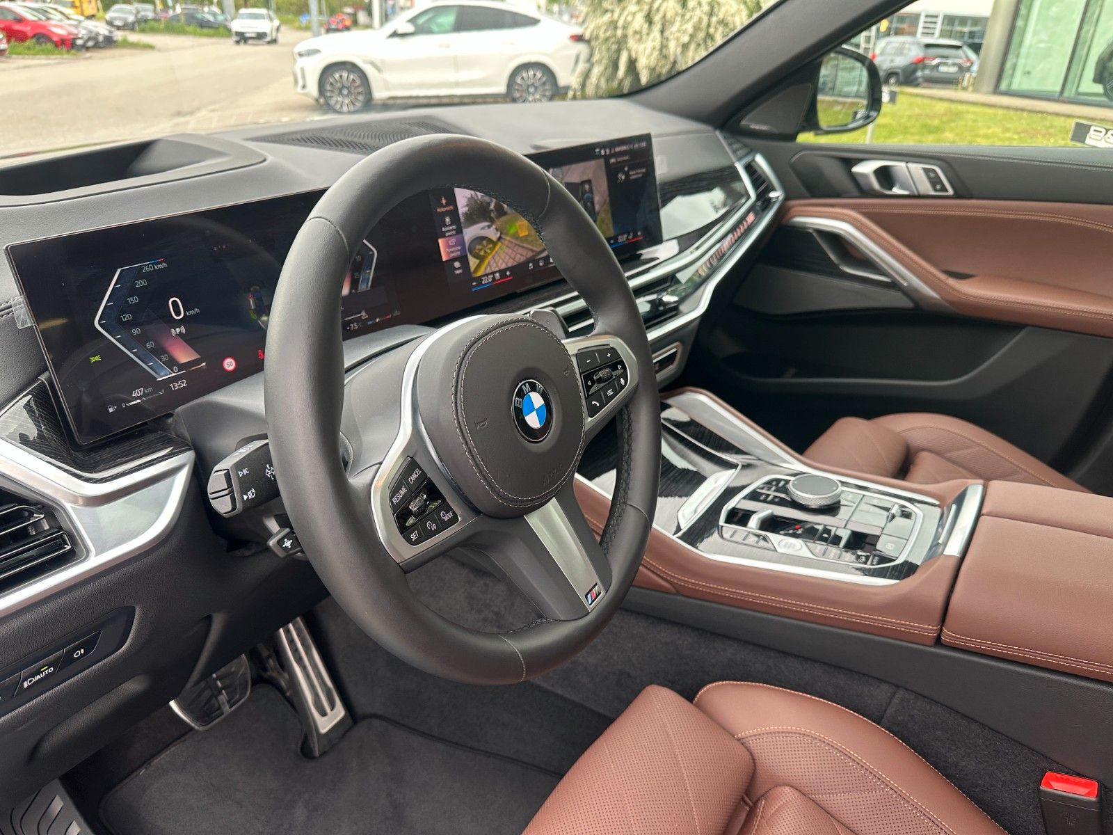Fahrzeugabbildung BMW X6 40d xDrive MSport ACC,HUD,PANO,HARMAN,LUFT,..