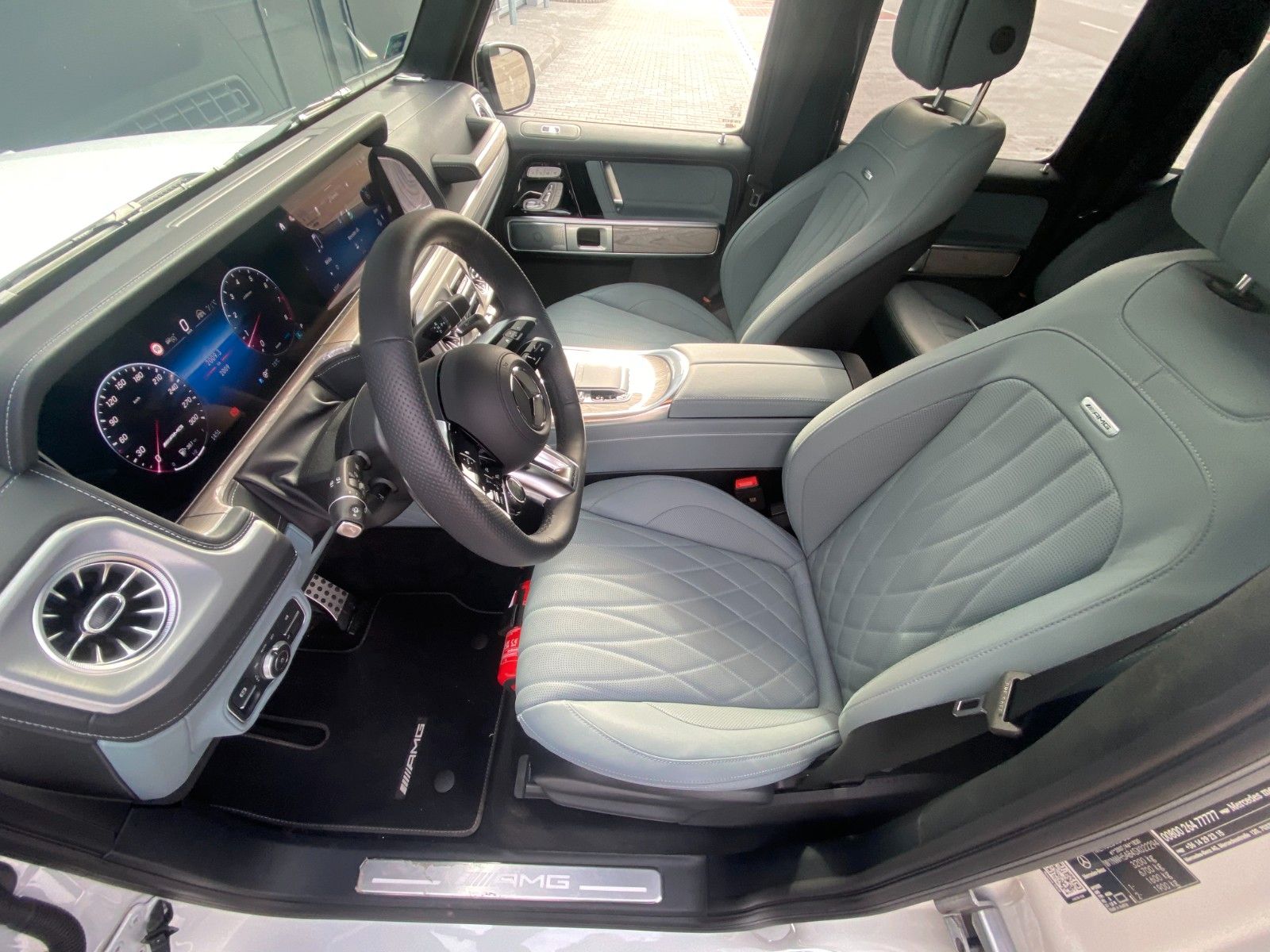 Fahrzeugabbildung Mercedes-Benz G 63 AMG DISTR,ACC,BURM,MANUFAKTUR,Night-Paket..