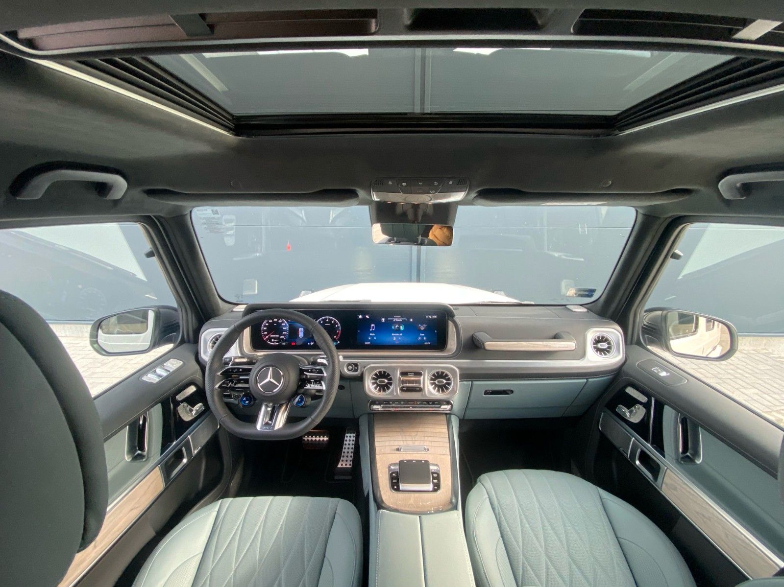 Fahrzeugabbildung Mercedes-Benz G 63 AMG DISTR,ACC,BURM,MANUFAKTUR,Night-Paket..