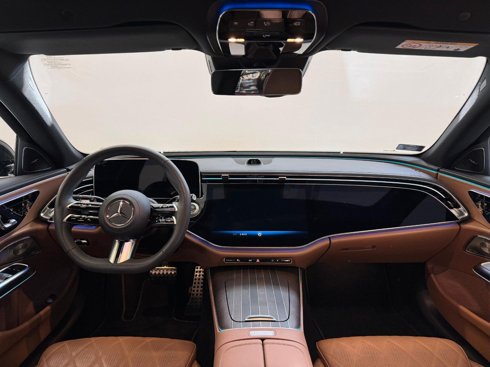 Fahrzeugabbildung Mercedes-Benz E 220 d 4Matic AMG Line Premium Pl,BURM,PANO,360