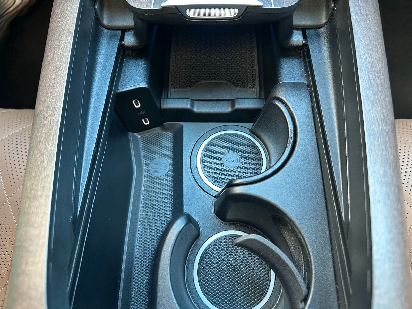 Fahrzeugabbildung Mercedes-Benz E 220 d 4Matic AMG Line Premium Pl,BURM,PANO,360